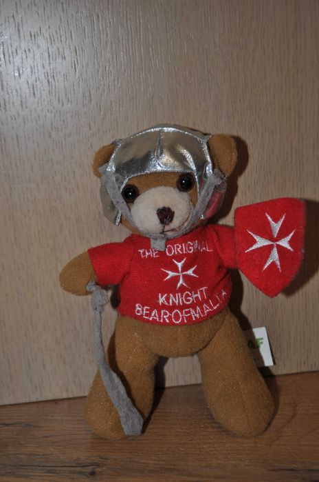 mała maskotka miś rycerz