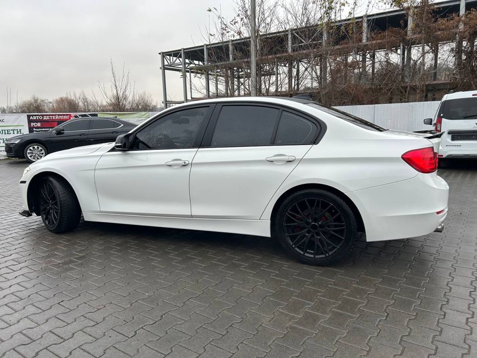 BMW F30/328.