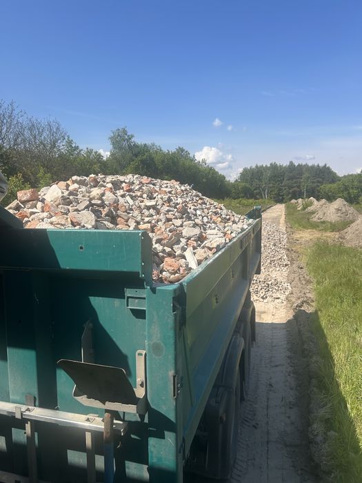 Przekrusz betonowy-Przekrusz ceglano betonowy z transportem