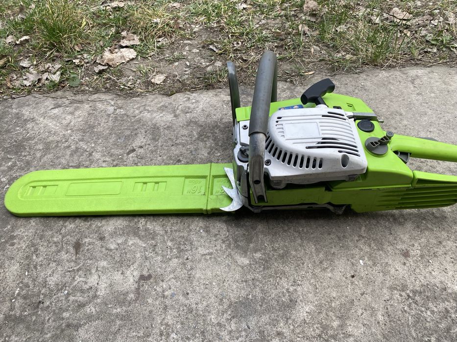 Продам бензопилу