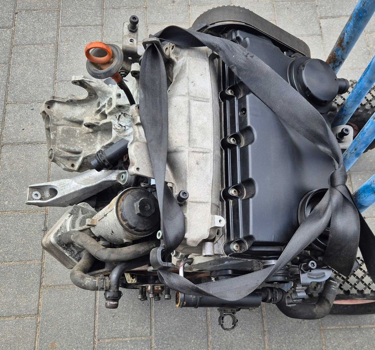 Silnik słupek Audi A4 B7 A6 C6 2.0 TDI 16V BRE 140KM