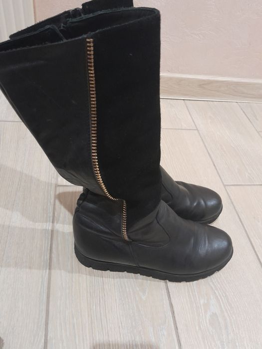 Жіночі шкіряні чоботи 40р