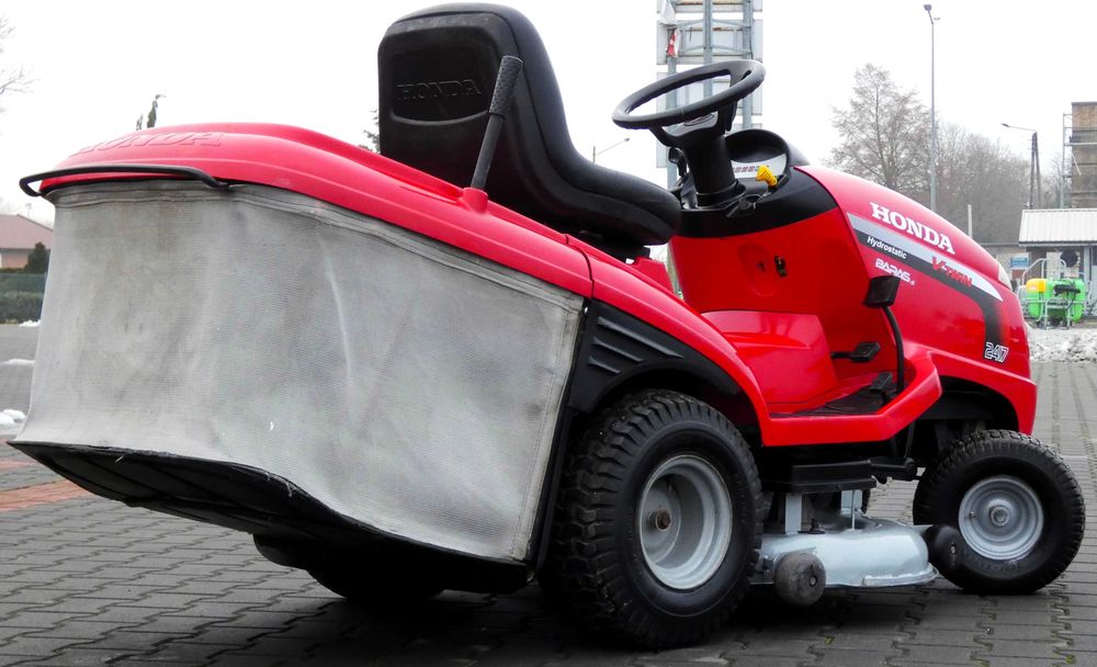 Traktorek kosiarka HONDA 2417 2 Cylindry (081205.5) - Baras