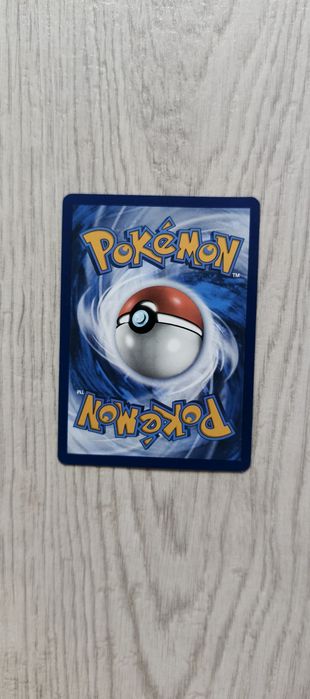 картка Pokémon Roaring Moon