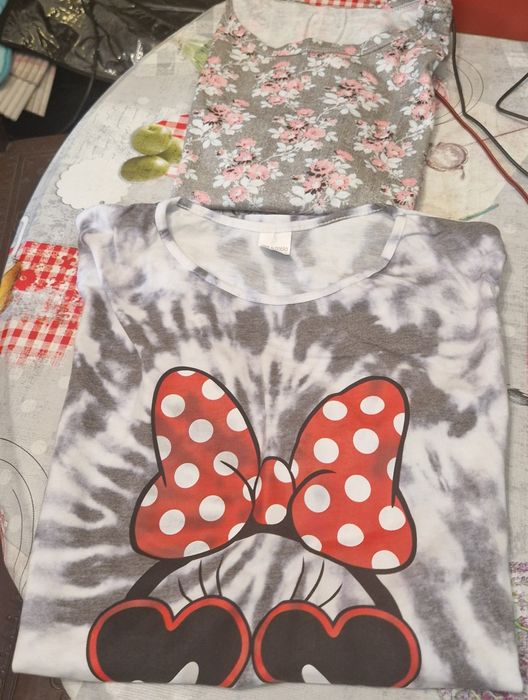 Vendo t-shirts, vestidos novos