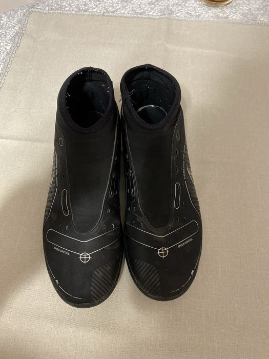 Buty do pilki noznej halowki