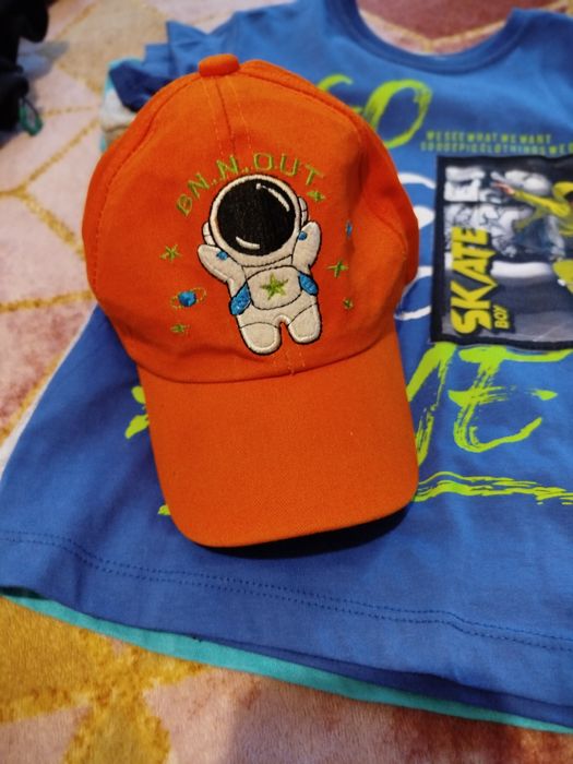 Футболки в гарному стані