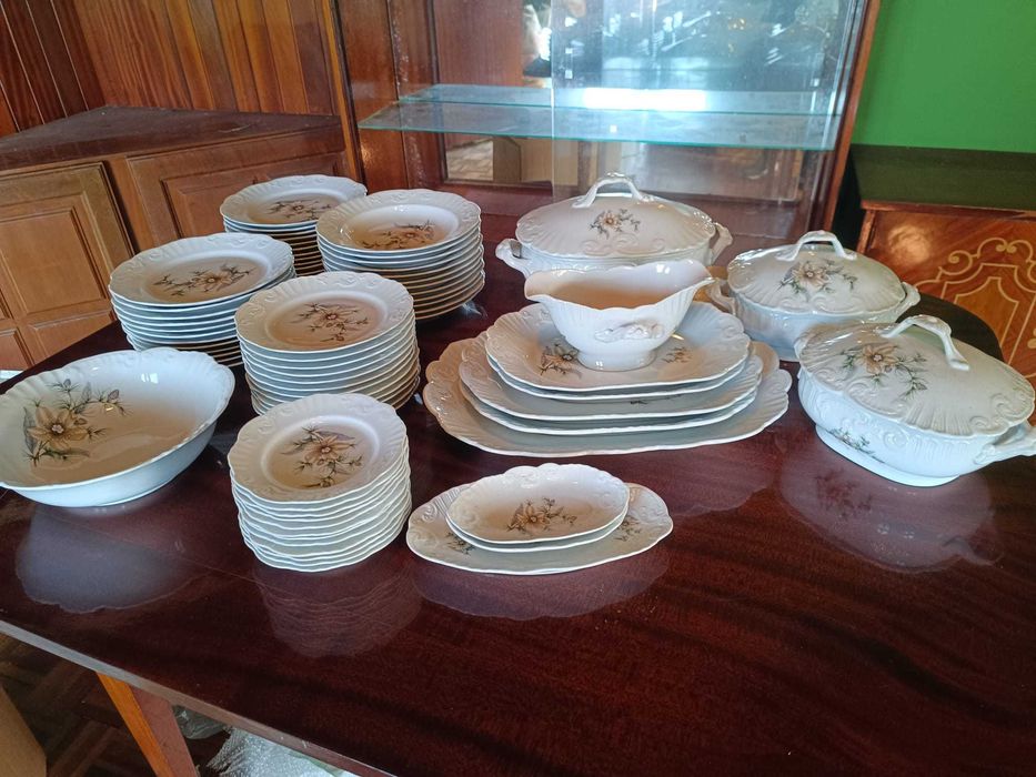 Conjunto de loiça VISTA ALEGRE