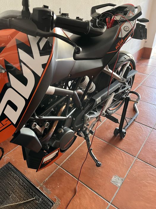 KTM  duke 125 com abs