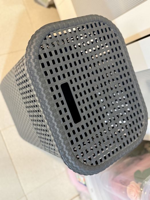 Cesto de plastico para roupa
