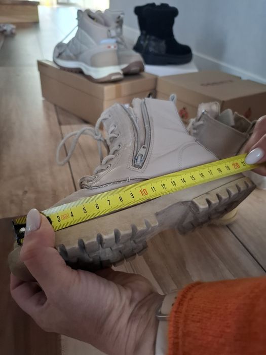 Ботинки осінні  zara