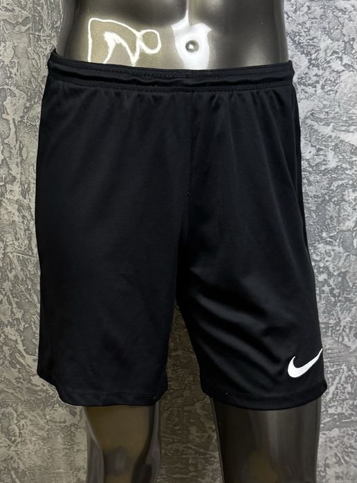 Nike dri-fit slim fit шорты S-M размер футбольные черные