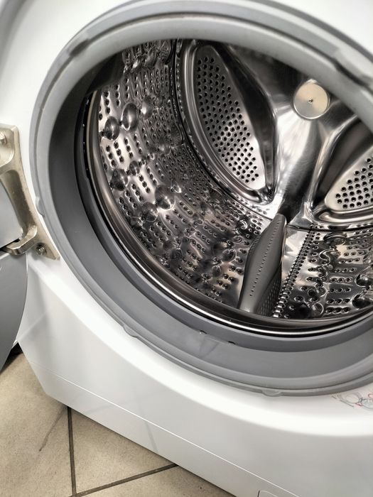 Pralko-suszarka LG , 8kg, 1400obr, inwerter, z Niemiec