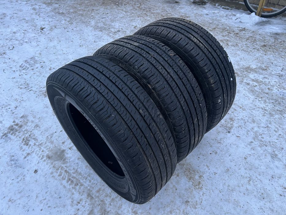 Гума 235 / 65 R17