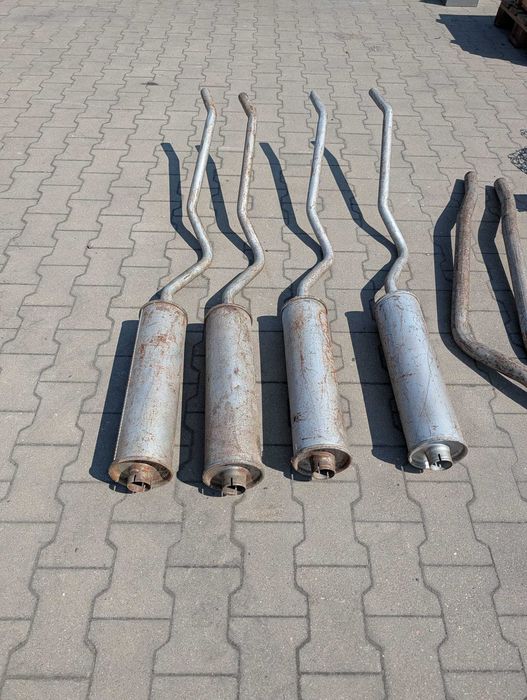Nowy, oryginalny, tłumik z rurą do UAZ 469,452,3151