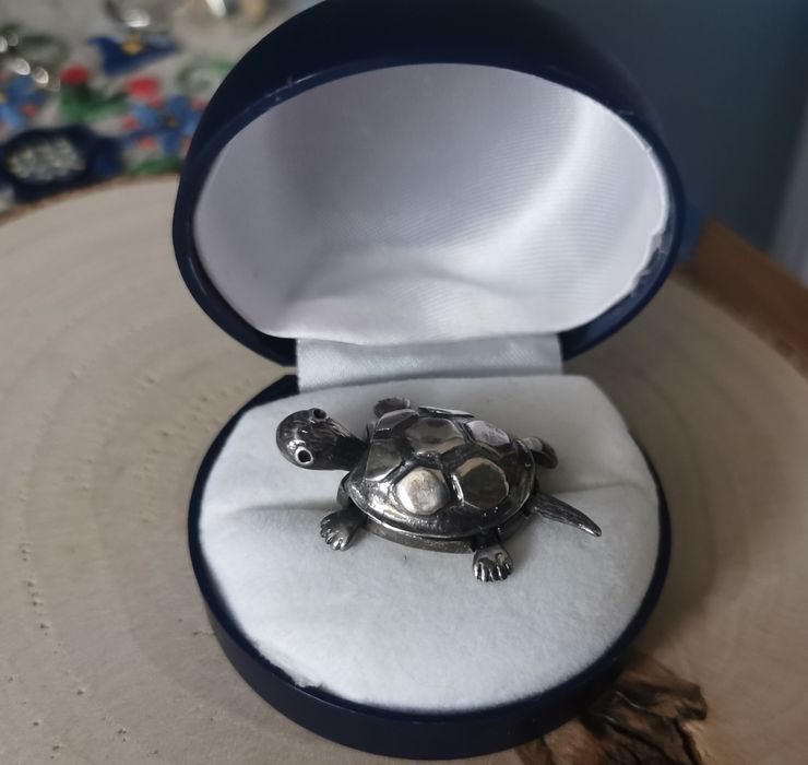 Zawieszka żółwik srebro 925 oksydowane ruchomy