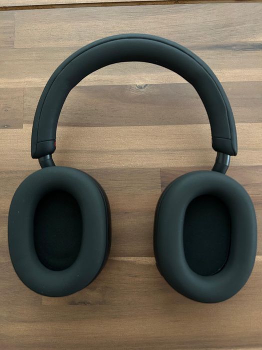 SONY WH 1000XM5 Headband Premium (Over Ear - Microfone - Noise Cancelling - Preto)