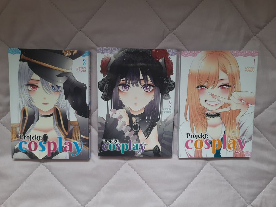 Mangi "projekt cosplay" od 1 do 3 tomu