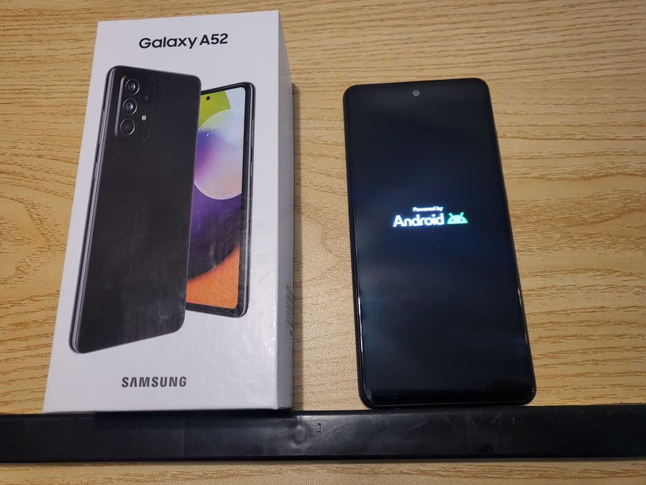 Samsung Galaxy A52 128GB Dual SIM + pudełko i etui | Sprawny