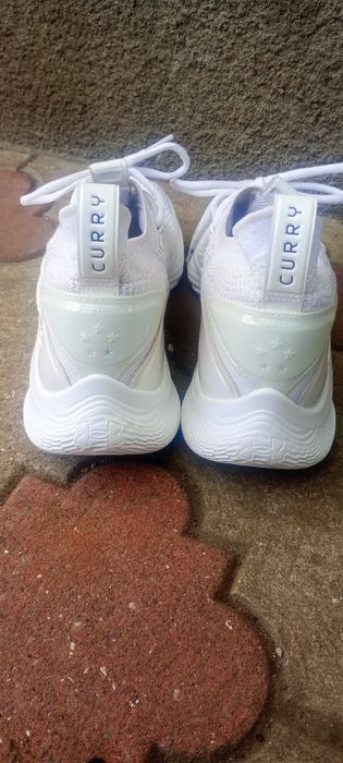 Кросівки Under Armour 42,5 розмір