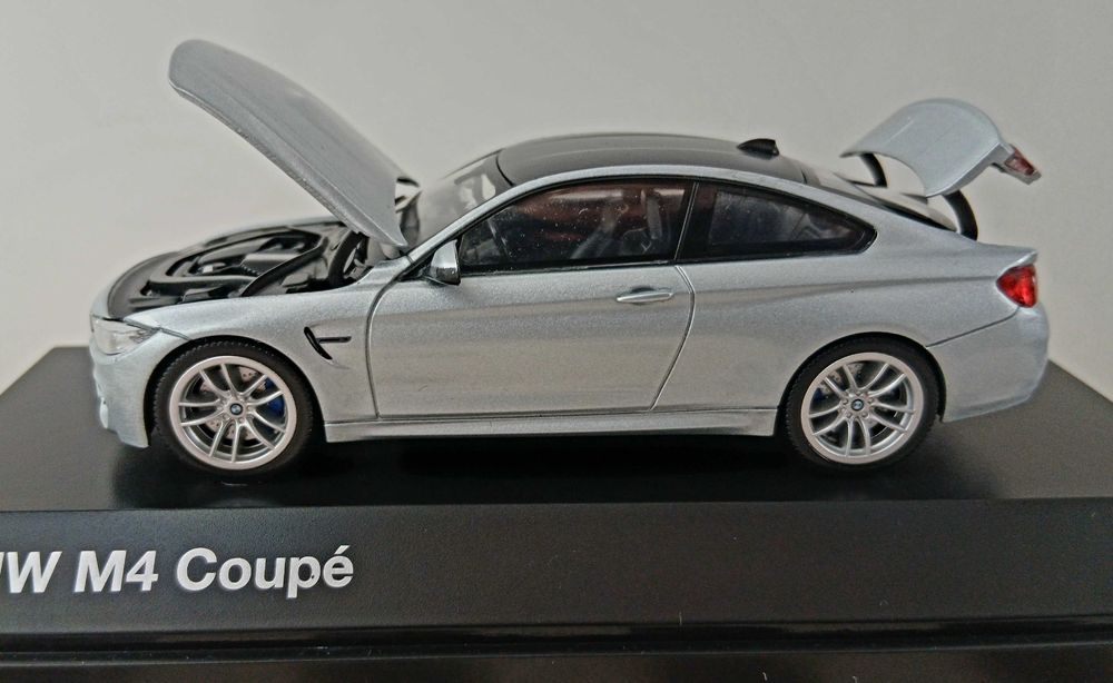 Miniatura Bmw M4 coupé