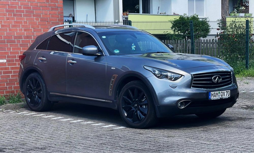 Infiniti QX70 | SUV 4X4 | 3.0 d | PREMIUM | AUTOMAT 238 km