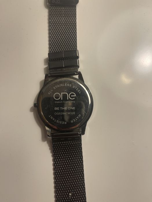 Relogio One igual a novo