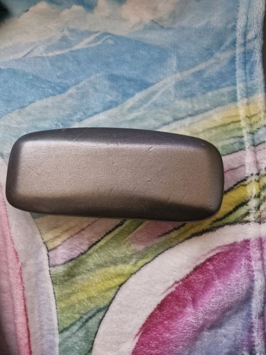 Etui do okularow szare/ srebrne