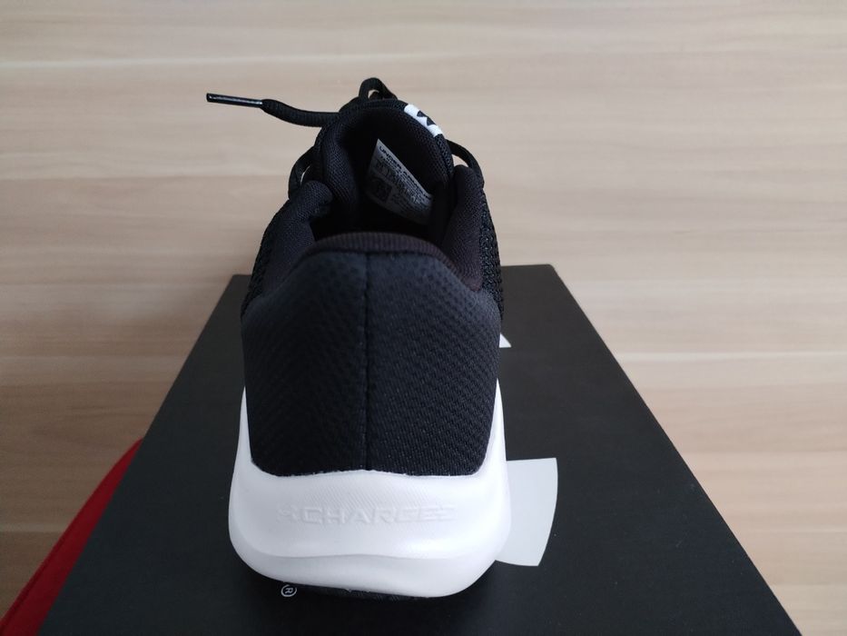 Under Armour Mężczyźni UA Charged Pursuit 3 r.42 oryginalne okazja