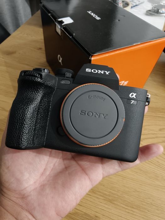 Sony A7IV (como nova com Garantia)