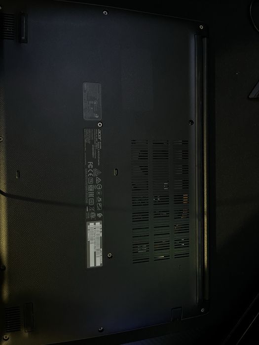 Latop Acer Aspire 3 Acer Aspire 3 R5-3500U/8GB/512/Win11 IPS