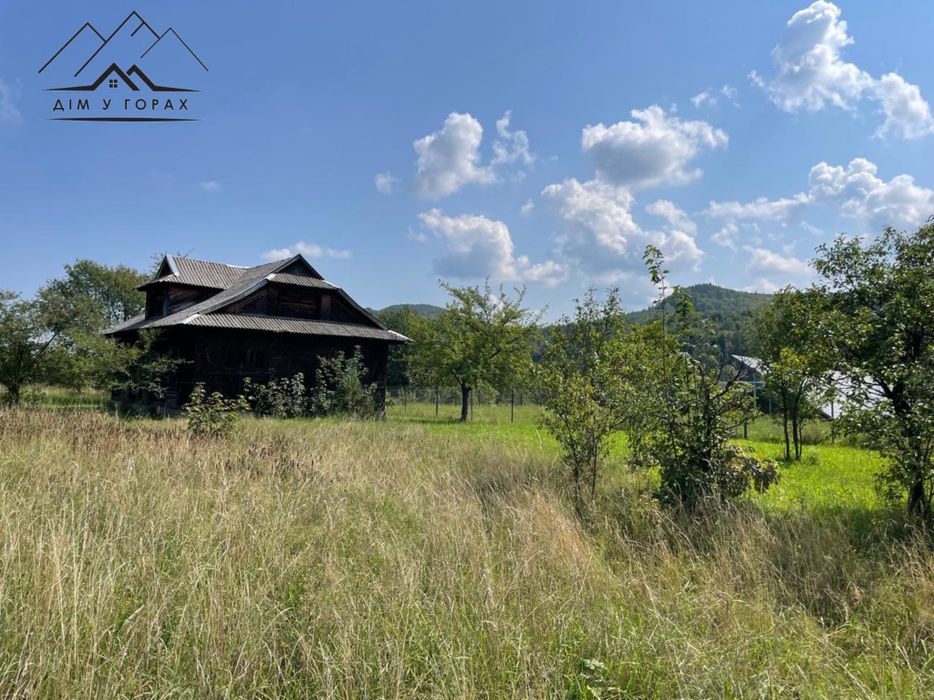 Продаж земельної ділянки в самому центрі села Шешори! Неподалік річка