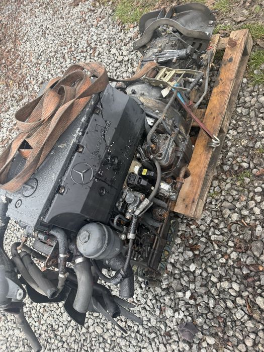 Двигун OM 904 LA 11/1 Mercedes