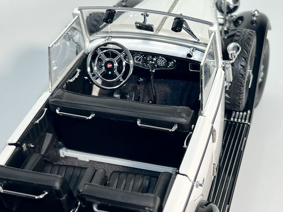 Mercedes Benz G4 Signature Models 1/18