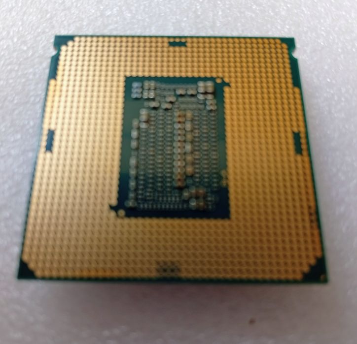 Intel Core i5 CPU - 3.7 GHz - 9600K453535527538544642