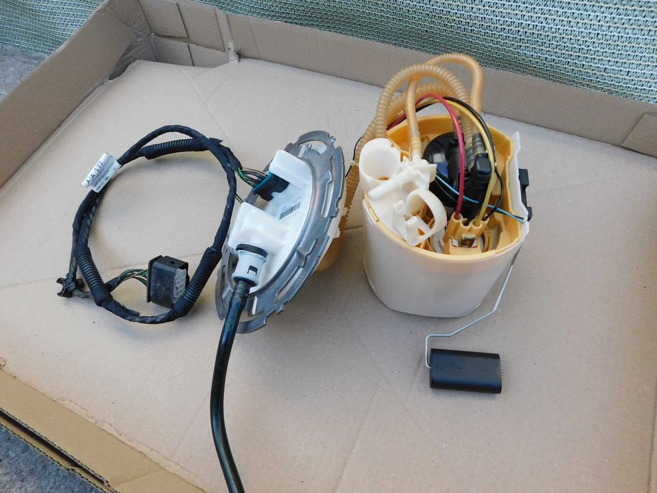 Kosz pompka zbiornika paliwa komplet Mercedes A W177 2.0 A35 A45 AMG