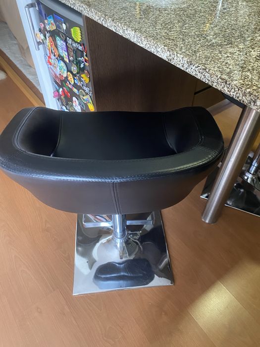 Bancos de balcão pretos