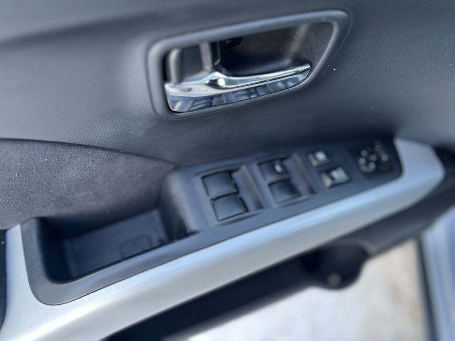 Mitsubishi Outlander XL 2.4 механика 2008г