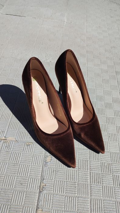 Sapatos salto alto
