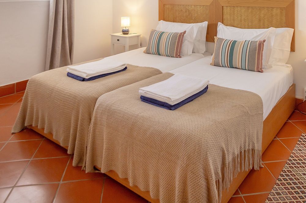 Cama completa 100x200 com colchão Molaflex Mozart – várias disponíveis