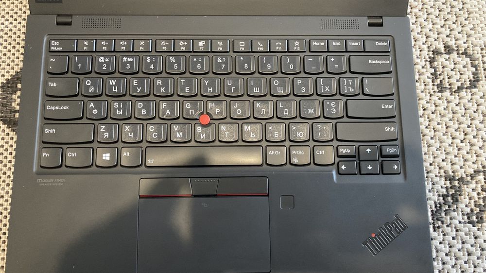 Продам ноутбук Lenovo ThinkPad X1 Carbon Gen 8