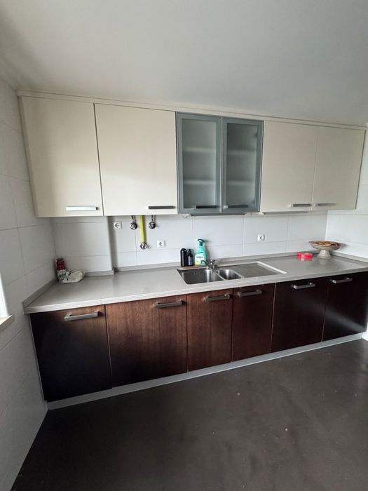 Portas de cozinha  em creme e vingue  2 em inox