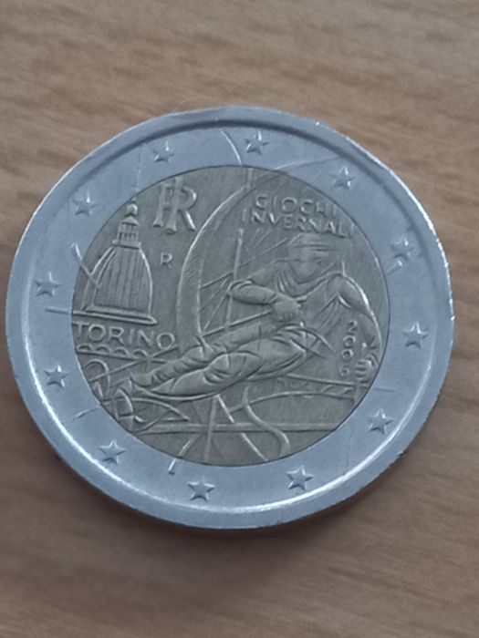 Moedas comemorativas de 2€ e 1€ vários países