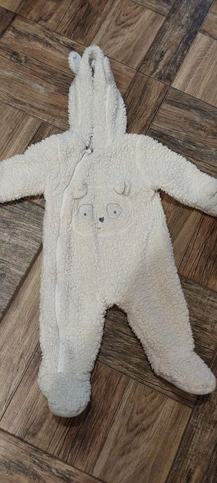 Pajacyk biała niemowlęcy 62 68 kombinezon misiek baranek primark baby