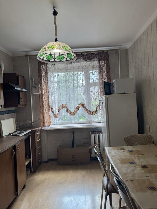 Продаж 4 кім квартири на 2 поіерсі р-н 3 школи