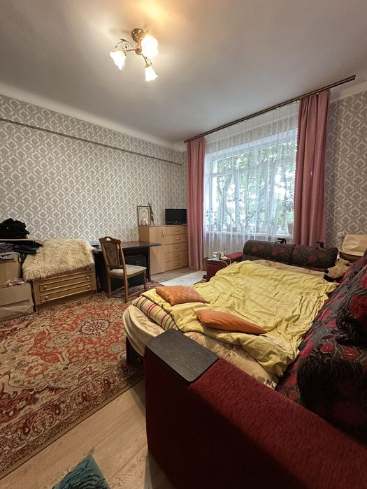 Продаж 3-кімнатної квартири у Залізничному районі м.Львова