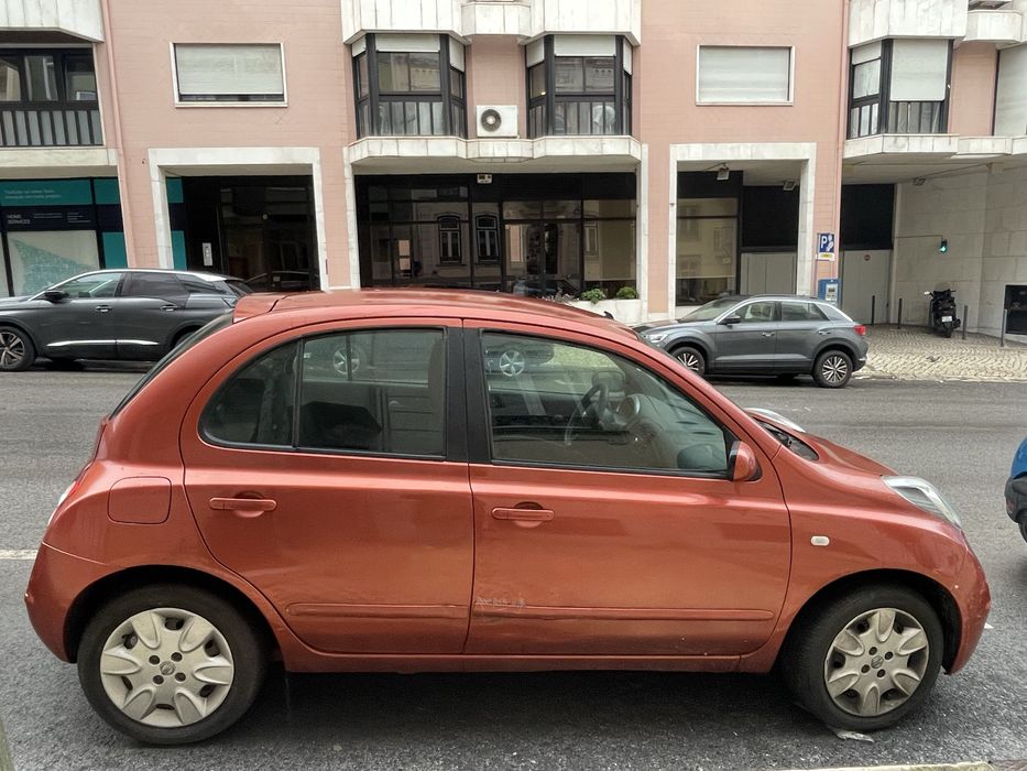 Nissan Micra Cor de laranja