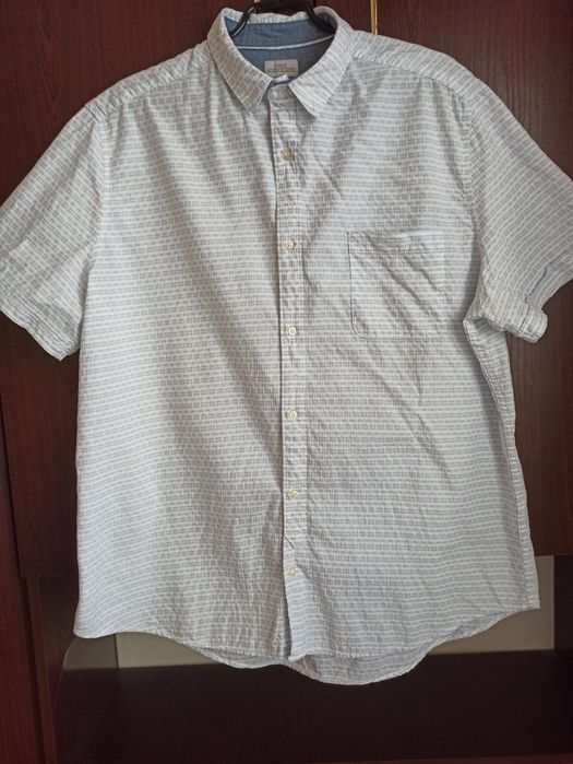 Фірмова теніска Next великого розміру у відмінному стані