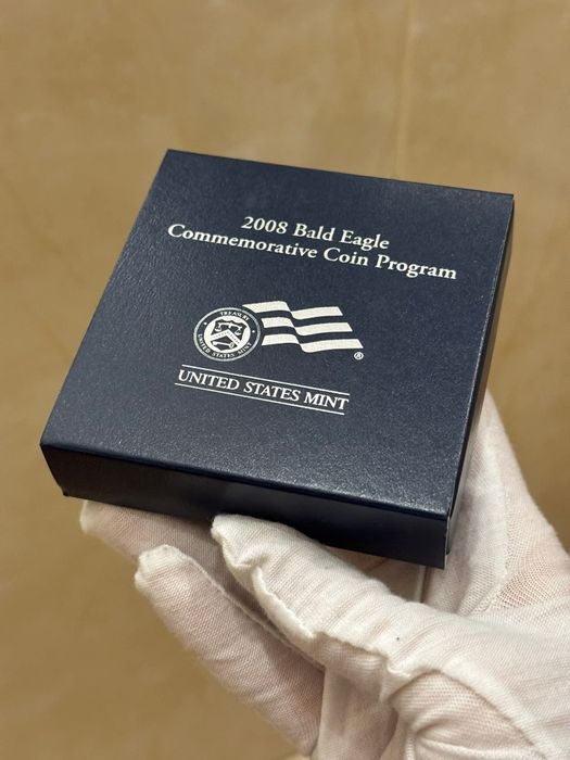 Долар 2008 р. США. Білоголовий орлан - Символ Америки. СРІБЛО. Набір.