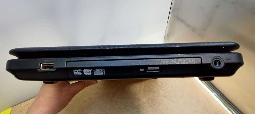 Ноутбук Lenovo IdeaPad G550(20023) + upgrade cpu C2Duo T9300, 8GB, SSD